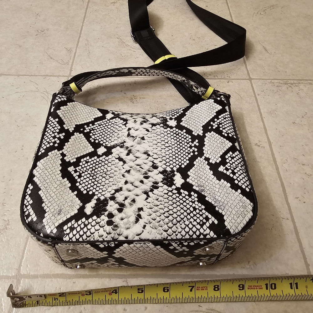 Zara NWT Animal Print White Python Snake Shoulder Bag Snakeskin Bucket Style